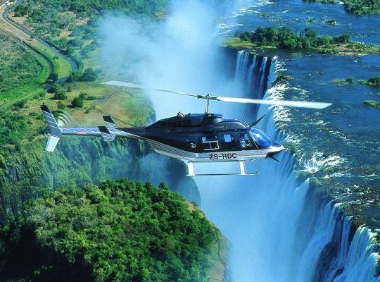 Helicopter-over-Falls-ed__zoom