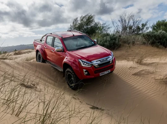 isuzu_arctic_truck__35_iloveza.com